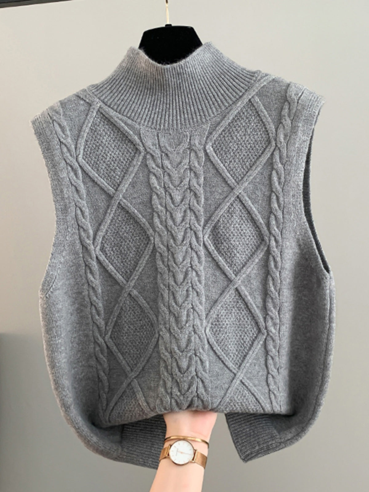 Double-sided Cable Knit Vest for Women