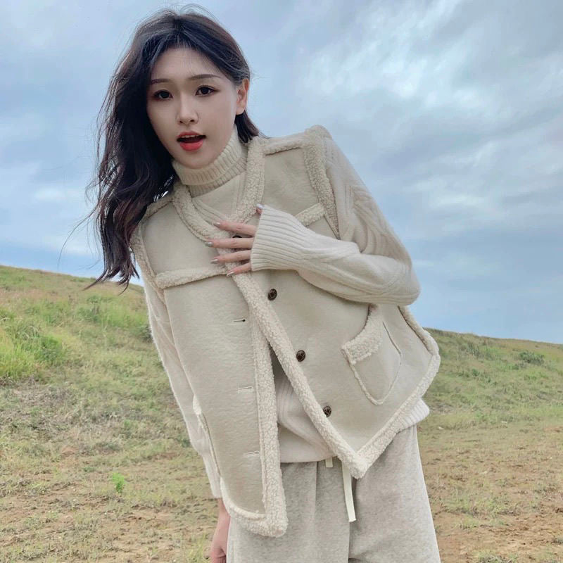 Women's Faux Fur Vest with Round Neck