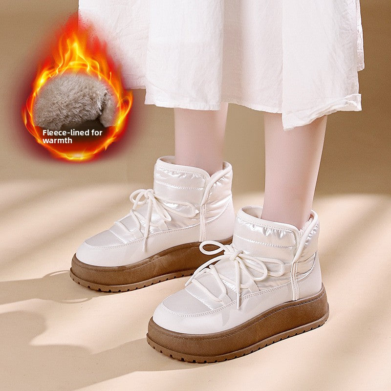 High-top snow boots for women in winter