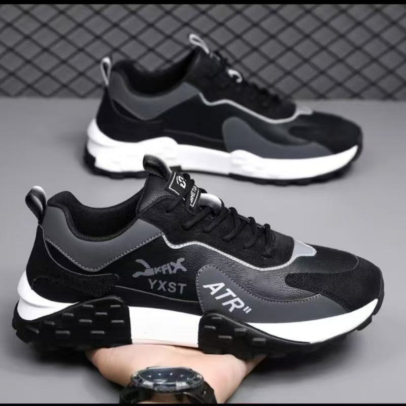Men's Lightweight Running Shoes